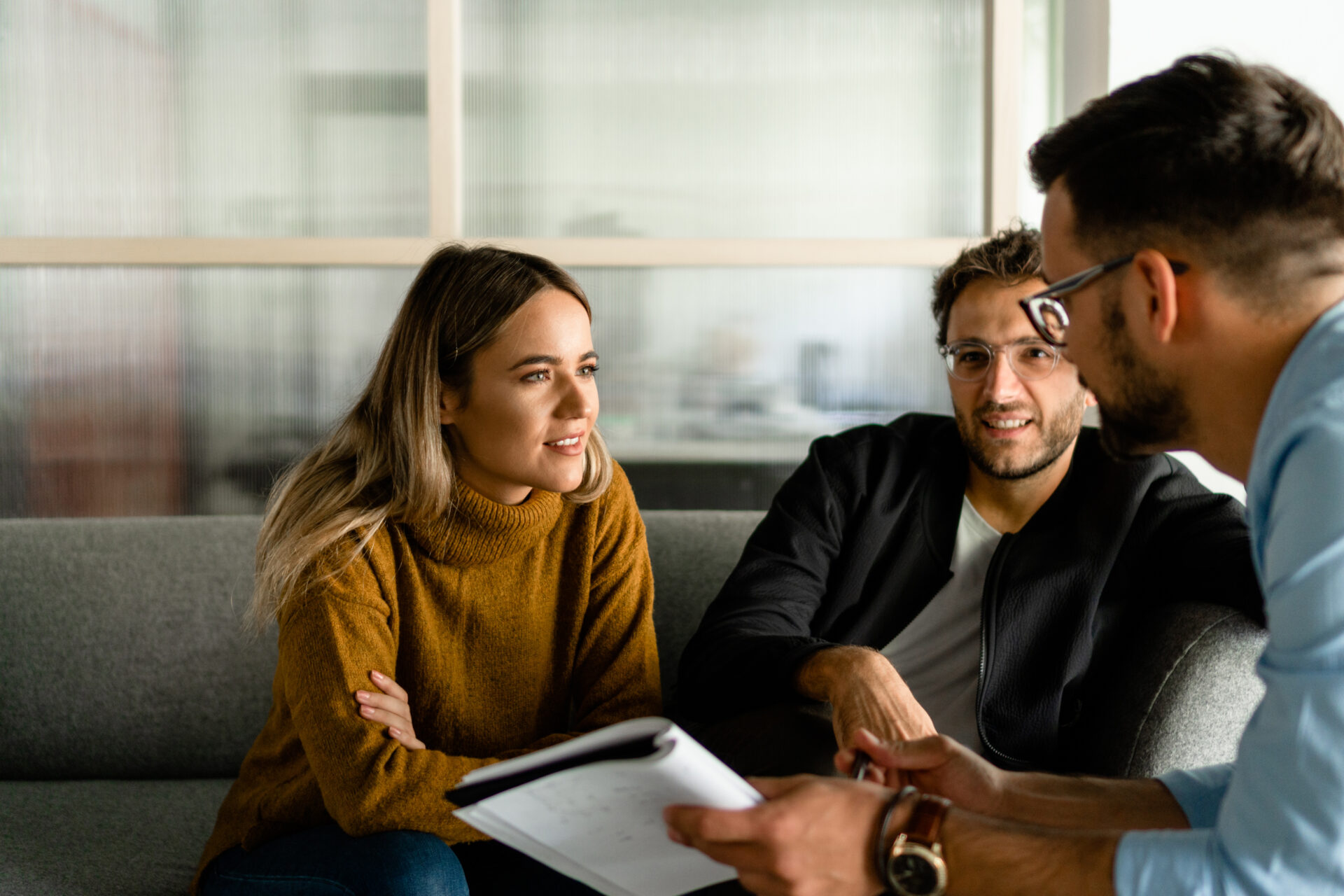 Homeowners still trust brokers even as AI advice looms, finds HomeOwners Alliance