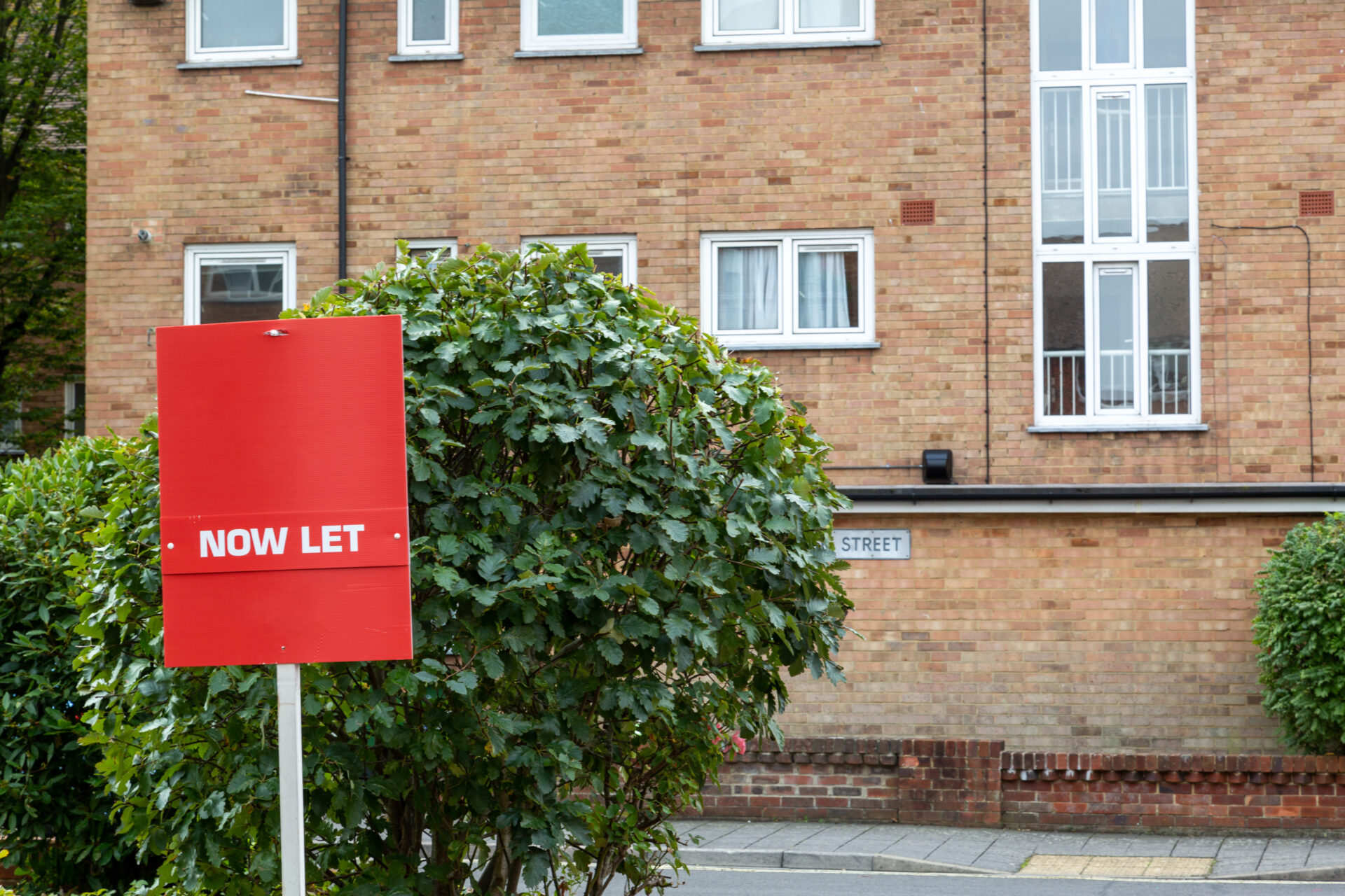 To let sign
