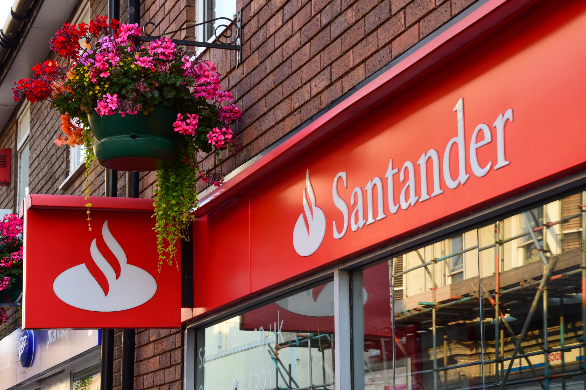 Santander Overtakes Inditex as Spain's Most Valuable Company